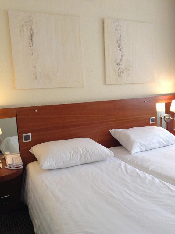 Ibis Geneve Centre Lac Room photo