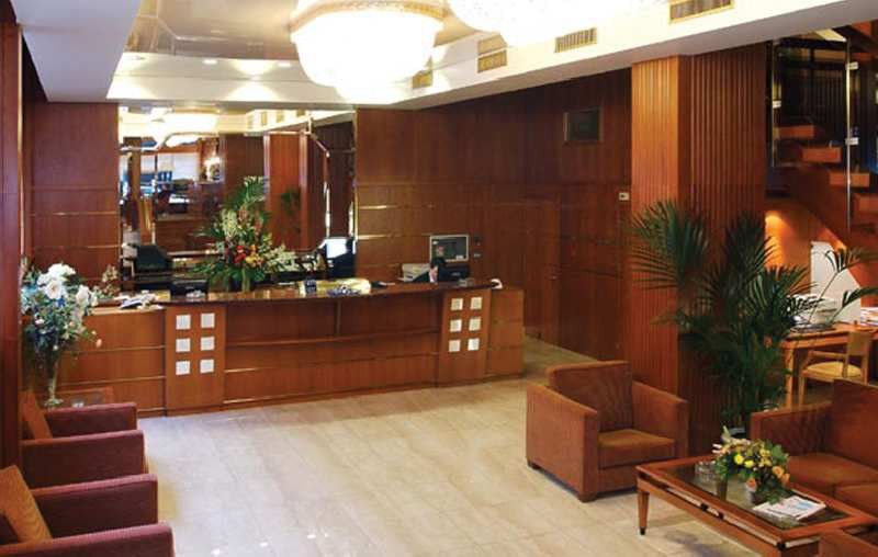 Ibis Geneve Centre Lac Interior photo